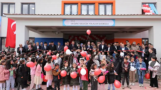 Bitlis'te Değerli Gelecek Yolalan İlkokulu açılarak eğitime önemli bir katkı sağlandı