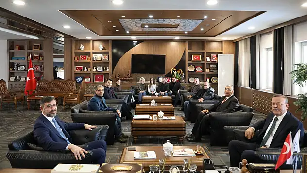 Bitlis'te Dijital Gençlik İçin Güçlü İş Birliği