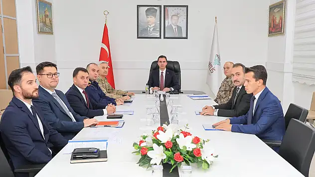 Bitlis'te Güvenlik ve Asayiş Toplantısı Gerçekleştirildi