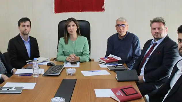 Bitlis'te Sağlık Hizmetleri Değerlendirme Toplantısı Gerçekleştirildi