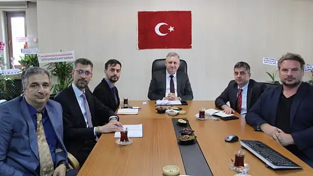 Bitlis'te Sağlık Hizmetleri Masaya Yatırıldı: Tatvan Devlet Hastanesi İçin Yeni Planlamalar