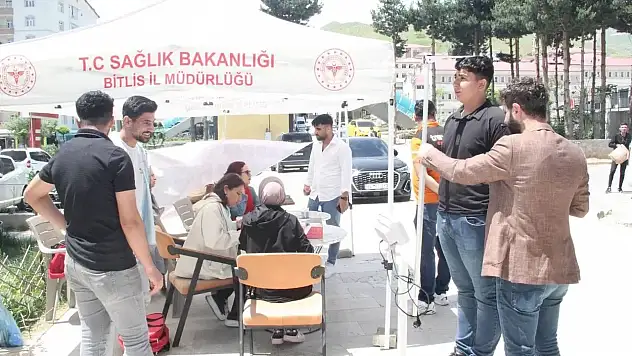 Bitlis'te sağlık personeline teşekkür, toplum sağlığı için ortak çaba vurgusu yapıldı