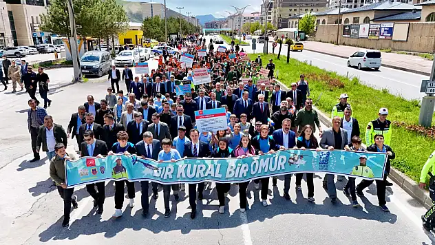 Bitlis'te Trafik Haftası Etkinliği Düzenlendi