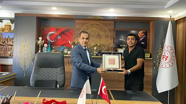 Bitlisli Ahi Genç, Ahilik Haftası Etkinliğinde Ziyarette Bulundu