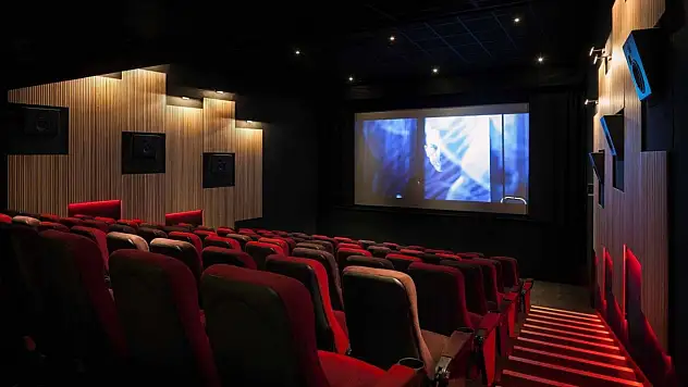 Bu Hafta Sinema Salonlarını 12 Yeni Film Şenlendiriyor!