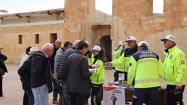 'Bu Yolda Sana Çok Güveniyoruz' mesajı İshak Paşa Sarayı'ndan verildi