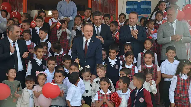 Bulanık'ta 2025-2026 eğitim yılı, İlköğretim Haftası etkinlikleriyle coşkuyla başladı
