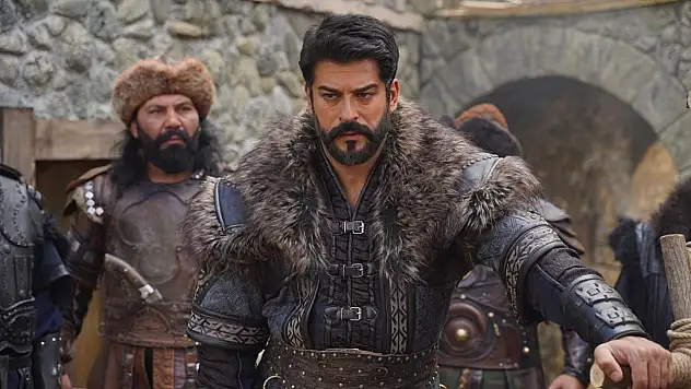 Burak Özçivit Kuruluş Osman'dan ayrılıyor mu? Kuruluş Osman dizisinde Orhan Bey diziden ayrılıyor mu?