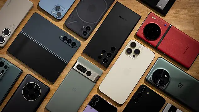 Büyük Ekranlı En İyi Akıllı Telefonlar: Galaxy S24 Ultra'dan iPhone 16 Pro Max'a!