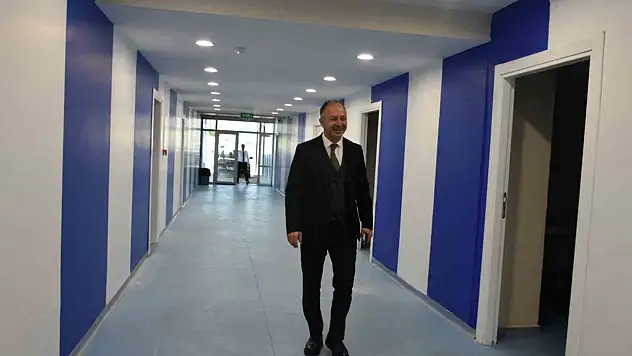 Çakmur Hibrit Çim Zeminini Detaylı Bir Şekilde İnceledi