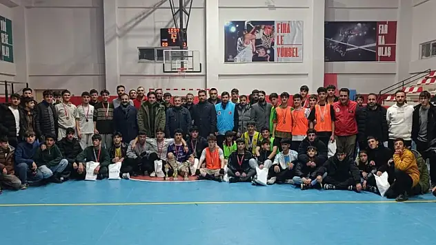 Çaldıran'da Öğrencilere Yönelik Sosyal ve Kültürel Etkinlikler Sürüyor