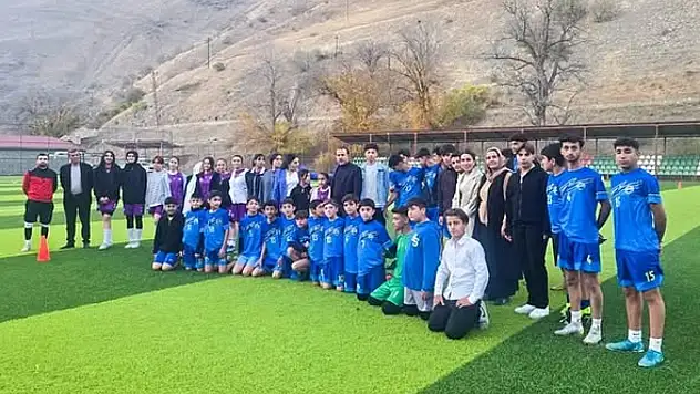Çatak Belediyespor'a Moral Ziyareti: Eş Başkanlar Sezon Öncesi Takımla Buluştu