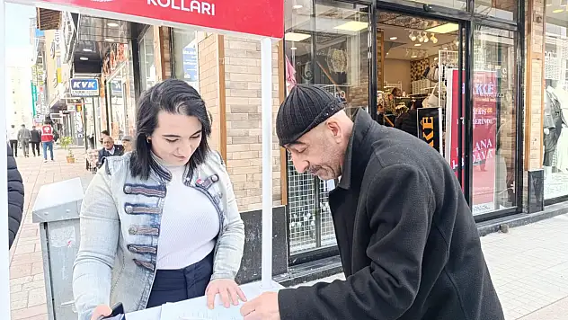 CHP Ağrı teşkilatı, imza kampanyasında sahaya indi