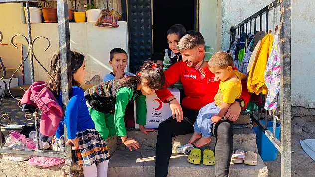 Çocukların neşesi, Doğubayazıt Kızılay gönüllülerini motive etti