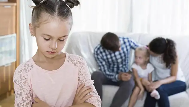 Çocukluk deneyimleri kıskançlığı şekillendiriyor