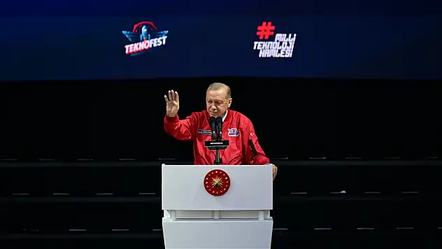 Cumhurbaşkanı Erdoğan'dan Teknofest'te savunma sanayii vurgusu