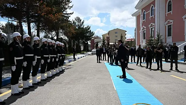 Cumhurbaşkanı Yardımcısı Cevdet Yılmaz Erzurum Valiliği'ni Ziyaret Etti