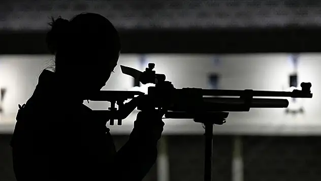 Danimarka kadınlara zorunlu askerliği gündemine aldı