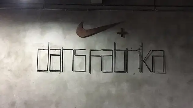Dans Fabrika olayı nedir?