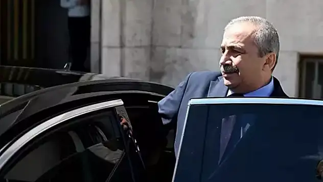 Dem Parti'den 'Suikast' Açıklaması: Sırrı Süreyya Önder'in Aracında Düzenek Bulundu