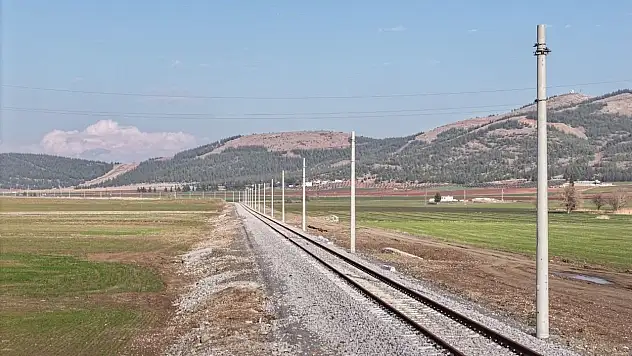 Deprem Sonrası Demiryolu Yenileme Çalışmaları Hız Kazandı