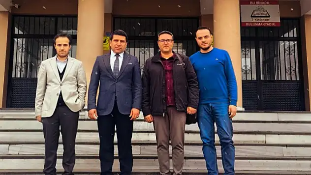 Direksiyona Geçmeye Hazır Mısın? Dekan Aydın Gençlerle Buluştu