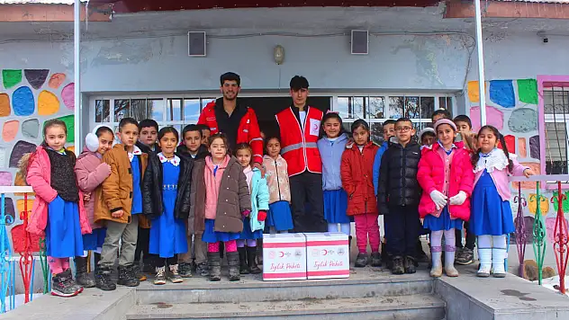 Diyadin'de 'Bir Sınıf Bir Koli' seferberliği