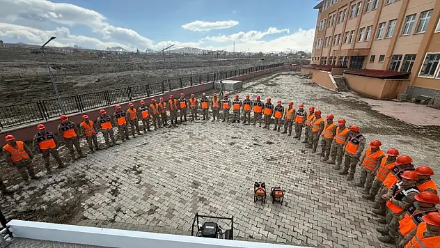 Diyadin'de Destek AFAD Gönüllüsü Eğitimi düzenlendi