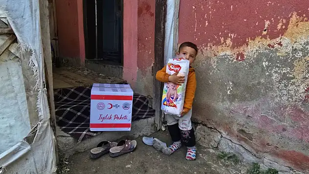 Diyadin'de ihtiyaç sahibi ailelere yardım eli uzatıldı