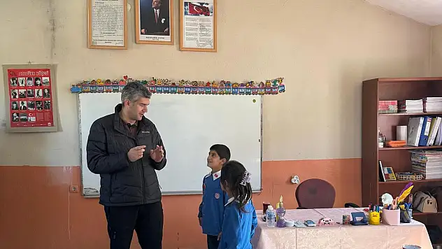 Diyadin Kaymakamı Korkusuz okulları ve köyleri ziyaret etti