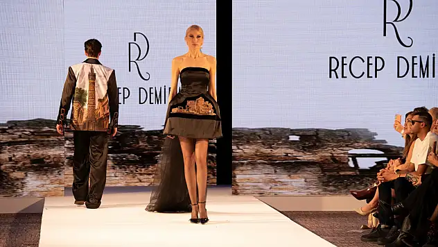 Diyarbakır'ın kadim tarihi Londra Moda Haftası'nda tanıtıldı