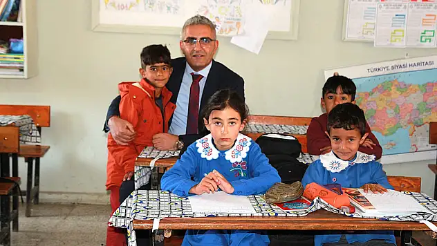 Doğubayazıt'ta İlçe Milli Eğitim Müdürü okulları tek tek ziyaret etti