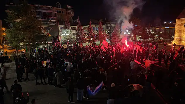 Doğu'da Galatasaray'ın derbi zaferi sokaklara taştı