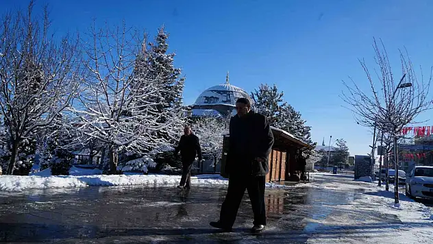 Doğu'da kış yeniden sert yüzünü gösteriyor