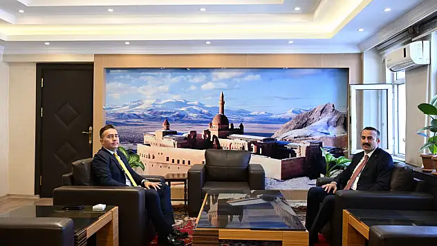 Doğubayazıt Başsavcısı Öztaş yeni görev yerine uğurlandı