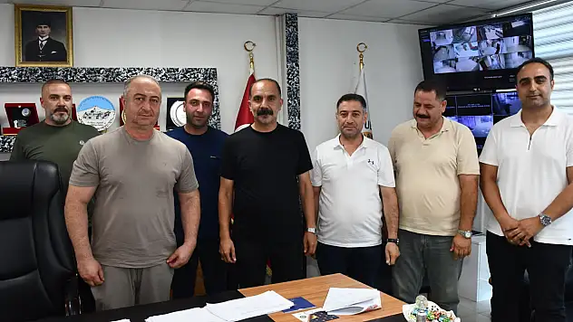 Doğubayazıt Belediyesi'nden çalışanlarına yüzde 25 zam