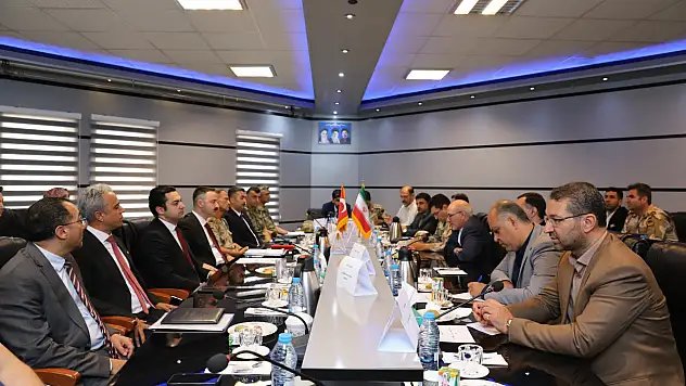 Doğubayazıt için önemli temas: Türk ve İran heyetleri bir araya geldi
