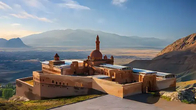 Doğubayazıt'ın Tarihi İhtişamı |İshak Paşa Sarayı hakkında Bilinmeyenler