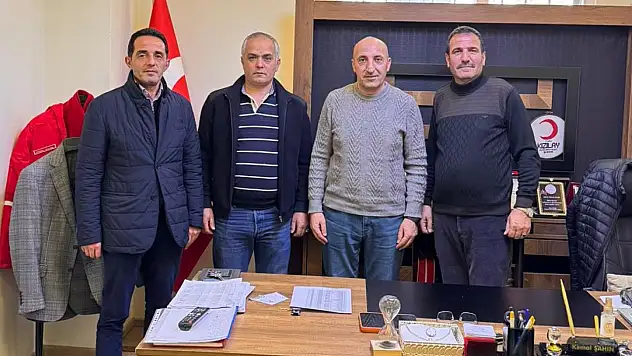 Doğubayazıt Kızılay Şubesi'ne destek ziyareti
