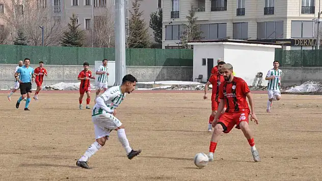 Doğubayazıt Spor Kars'tan puansız döndü