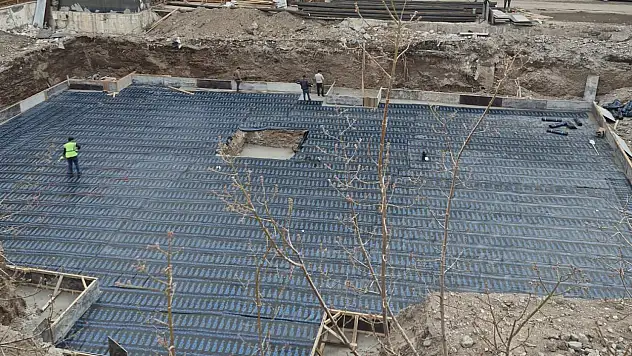 Doğubayazıt'ta 12 derslikli yeni okulun inşaatı sürüyor