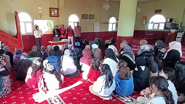 Doğubayazıt'ta bağımlılıkla mücadelede camiler önemli bir rol üstleniyor