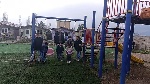 Doğubayazıt'ta bahar havası piknik alanlarını hareketlendirdi