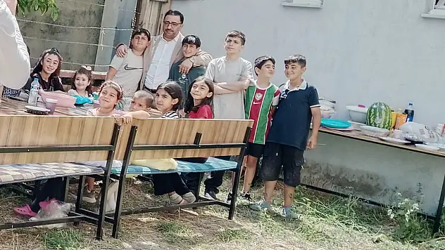 Doğubayazıt'ta çocuklar hem öğreniyor, hem eğleniyor