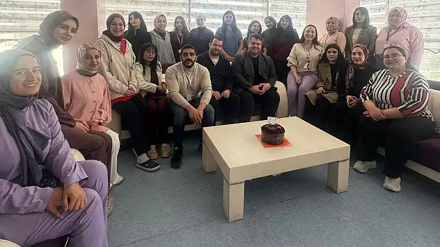 Doğubayazıt'ta Ebeler Günü kutlandı
