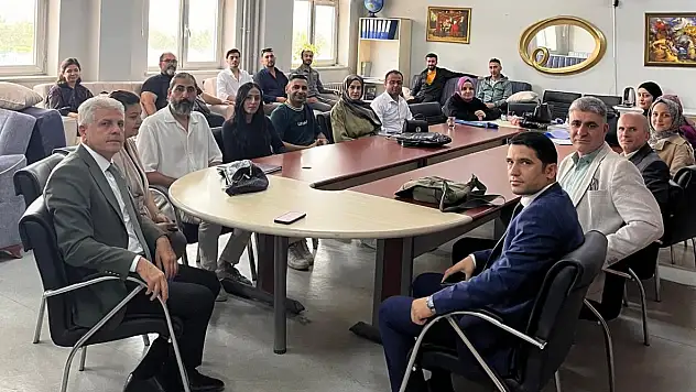 Doğubayazıt'ta eğitim yöneticilerinden liseye sabah ziyareti