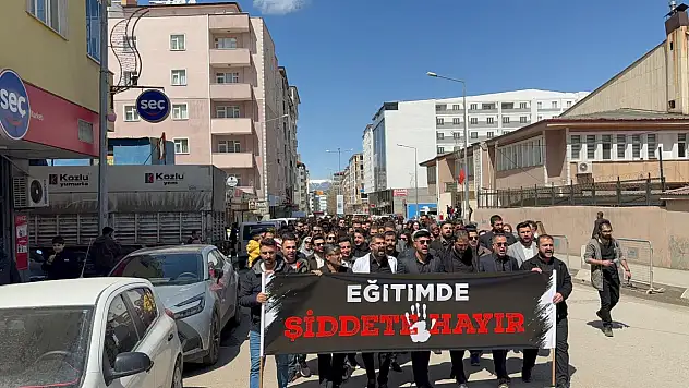 Doğubayazıt'ta eğitimcilerden şiddet tepkisi: 'Artık yeter!'