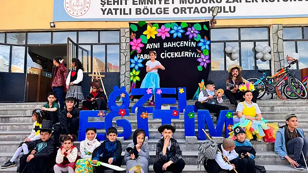Doğubayazıt'ta Engelliler Haftası etkinlikleri renkli görüntülere sahne oldu