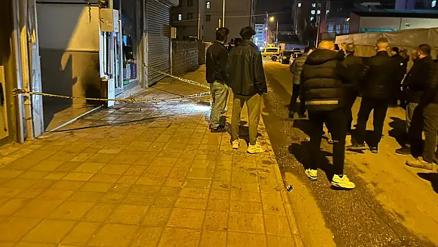 Doğubayazıt'ta gece saatlerinde şüpheli saldırı mahalleyi tedirgin etti