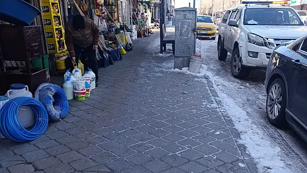 Doğubayazıt'ta kaldırım işgallerine geçit yok